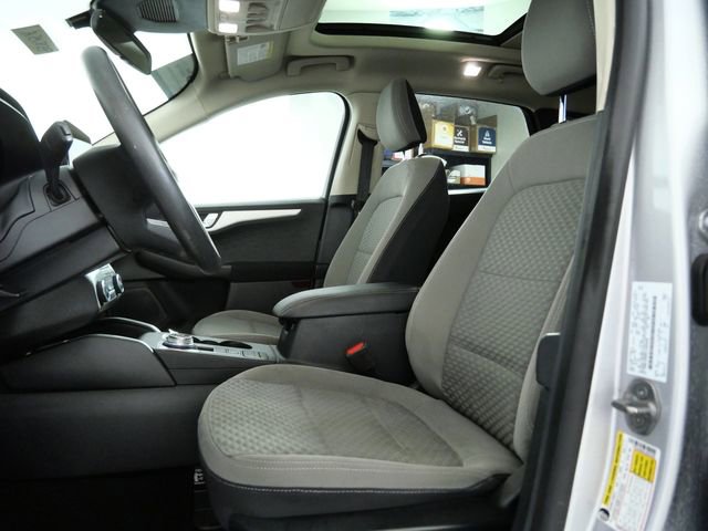 Certified 2020 Ford Escape SE image 16