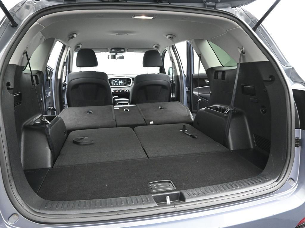 Used 2020 Kia Sorento LX image 48