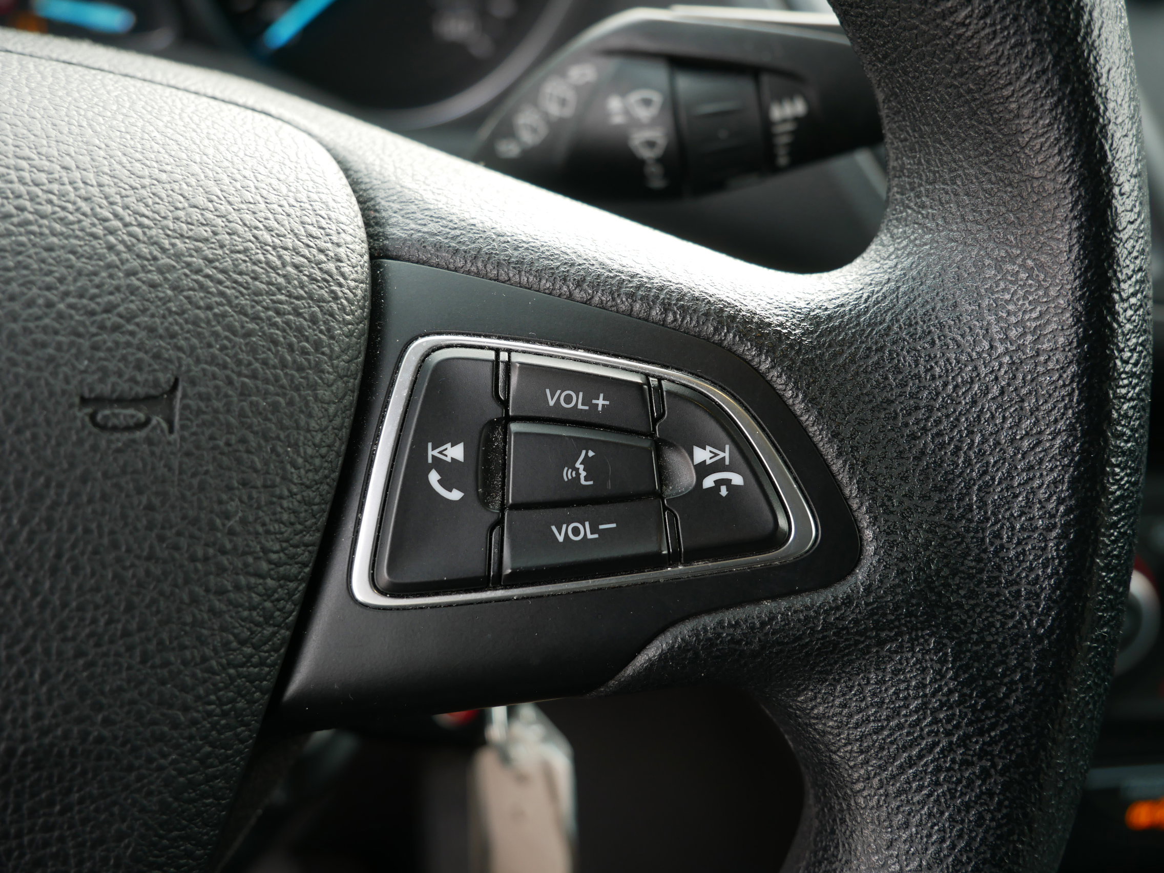 Certified 2018 Ford Escape SE image 18