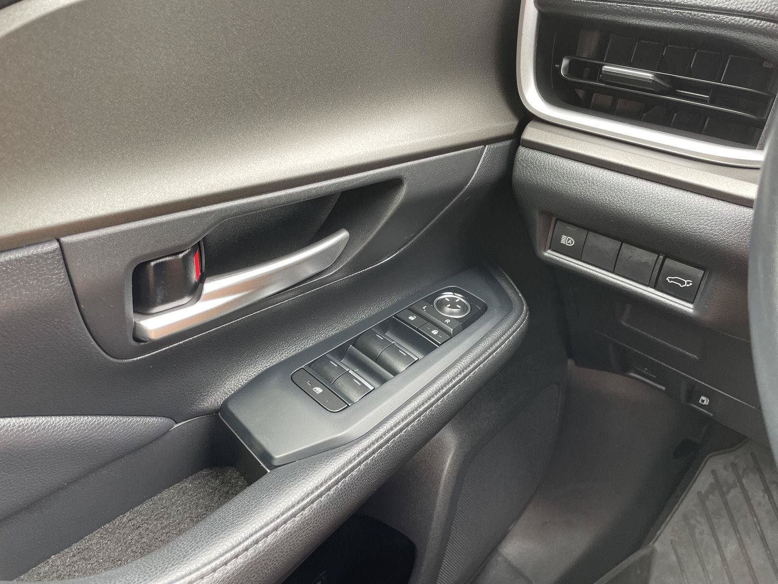Used 2024 Toyota Grand Highlander AWD Hybrid image 31