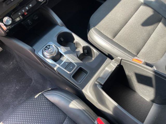 Certified 2025 Ford Escape SE FWD image 9