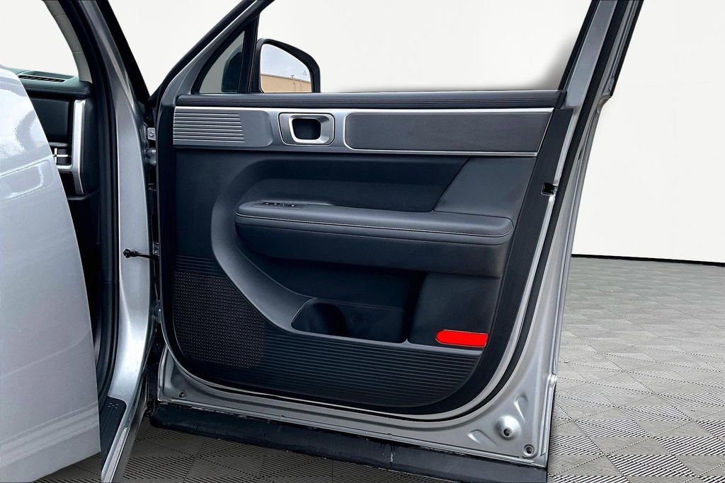 Used 2025 Hyundai Santa Fe XRT image 23