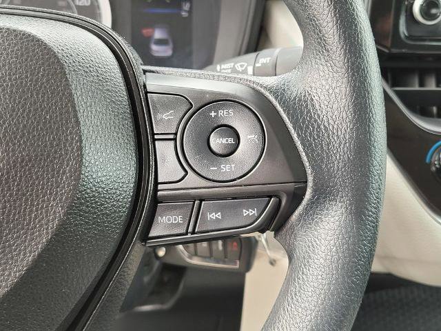 Used 2022 Toyota Corolla LE FWD image 26