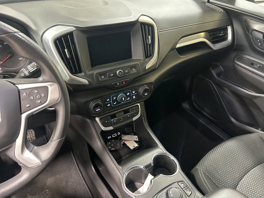Used 2022 GMC Terrain SLE w/ Driver Convenience Package image 7
