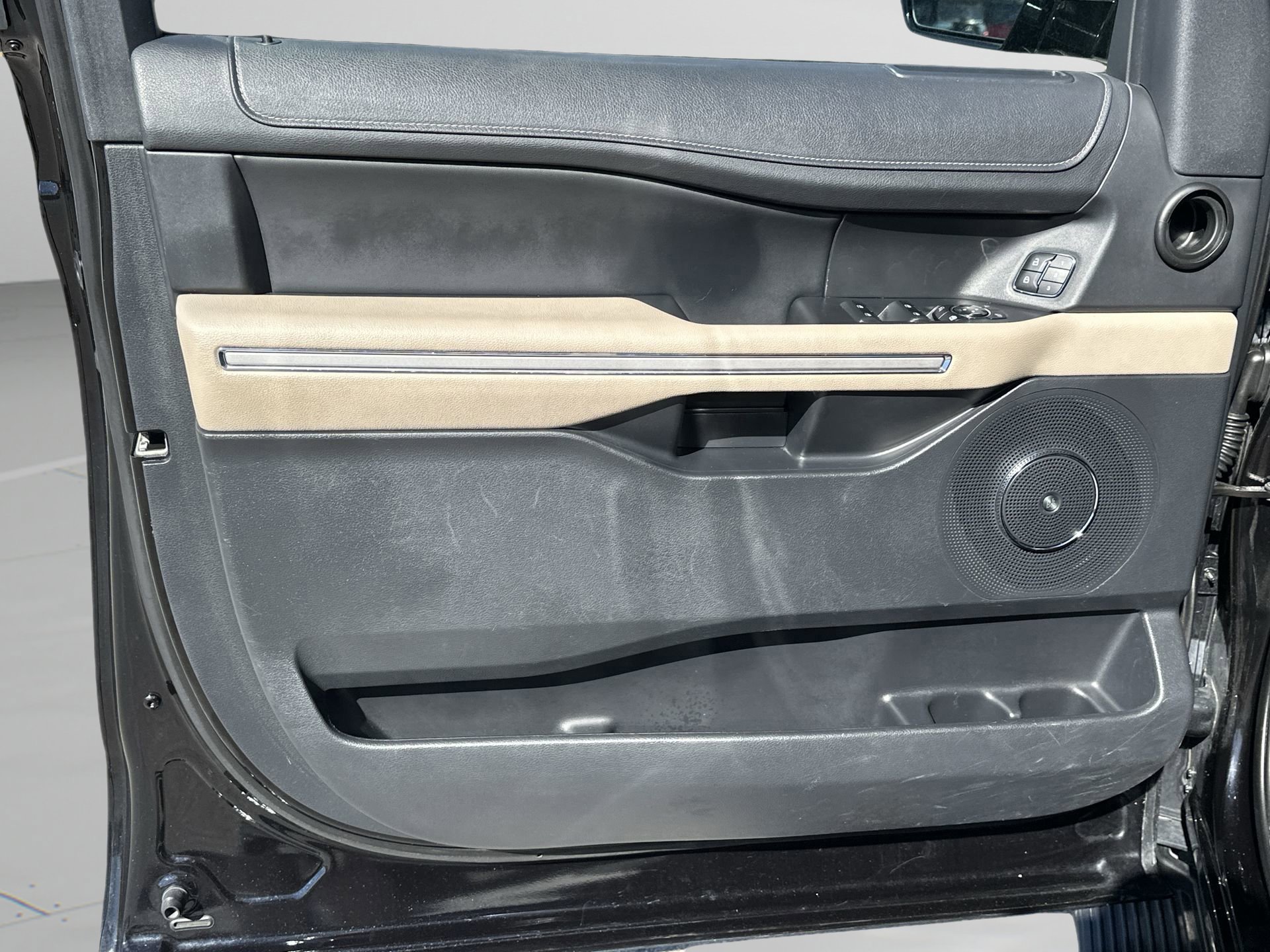 Certified 2024 Ford Expedition Max Limited image 51