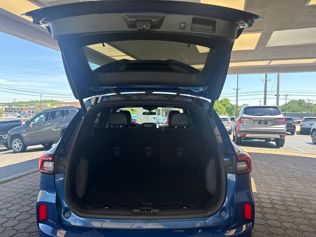 Certified 2023 Ford Escape ST-Line w/ Tech Pack #1 AWD/4WD image 8