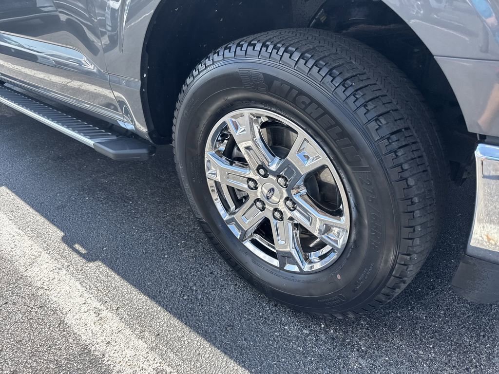 Certified 2022 Ford F150 XLT w/ Equipment Group 302A High image 7