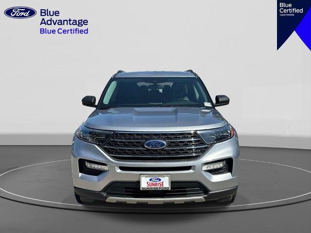 Certified 2022 Ford Explorer XLT w/ Equipment Group 202A RWD image 3