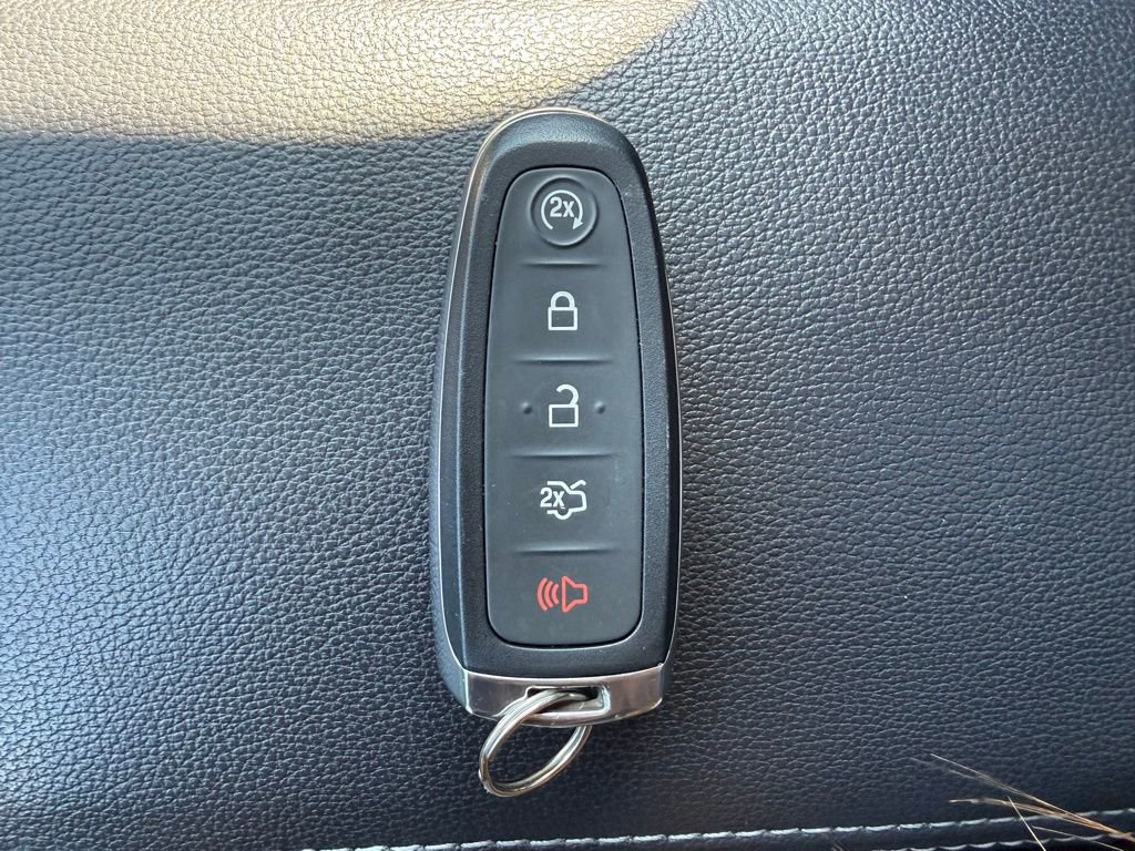 Certified 2018 Ford Escape Titanium w/ Ford Safe & Smart Package AWD/4WD image 27