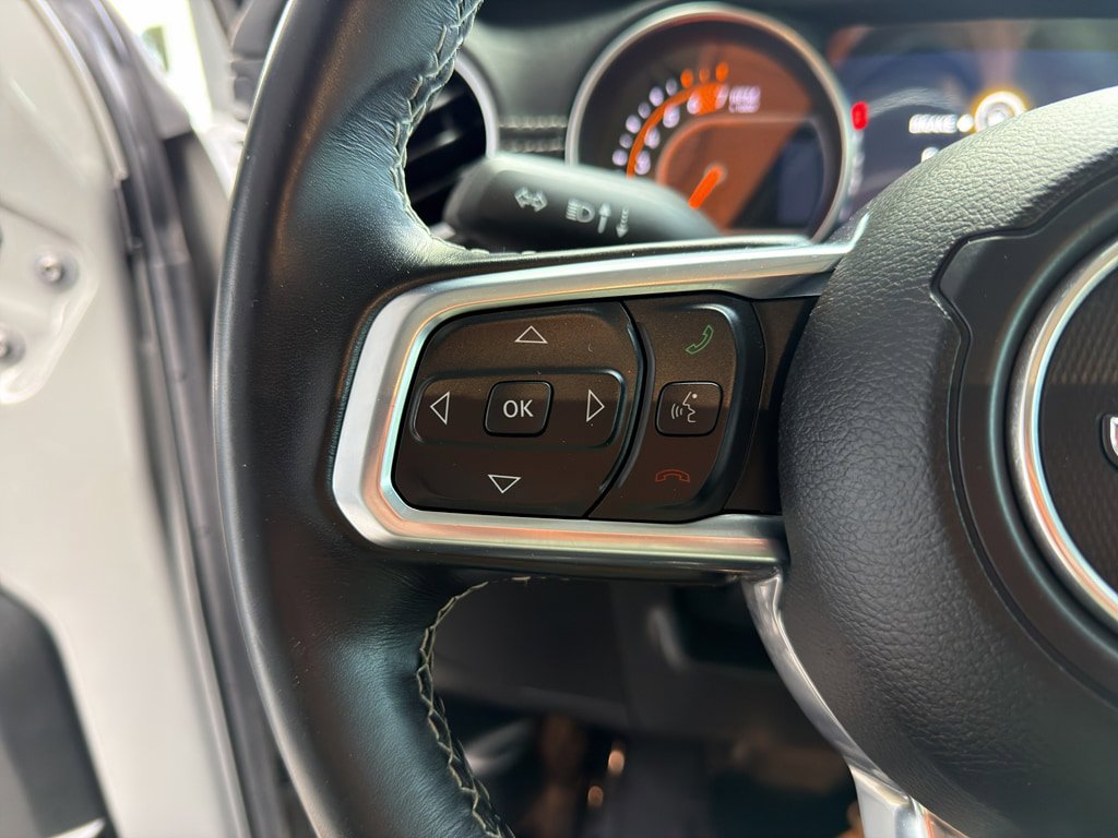 Used 2020 Jeep Wrangler Unlimited Sahara AWD/4WD image 23