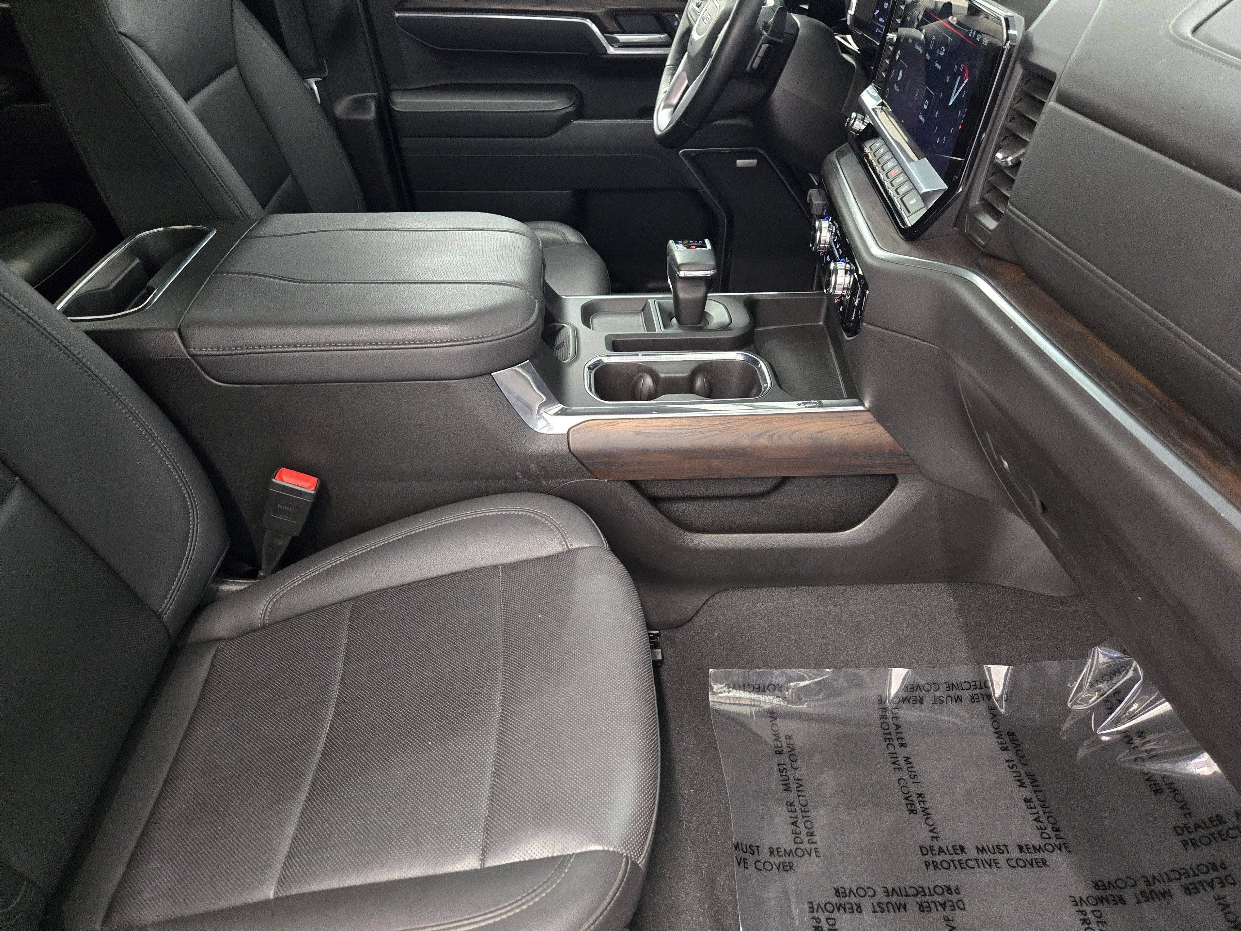 Used 2025 GMC Sierra 1500 SLT AWD/4WD image 16