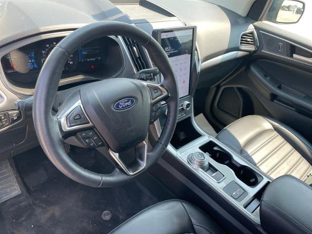 Certified 2023 Ford Edge SEL w/ Convenience Package AWD/4WD image 11