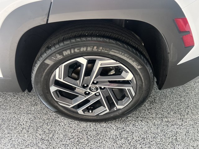 Used 2025 Hyundai Tucson Limited AWD/4WD image 8
