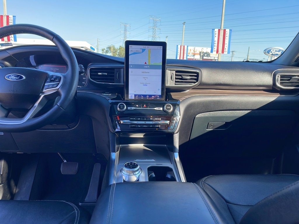 Certified 2023 Ford Explorer Limited w/ Limited Technology Package image 30