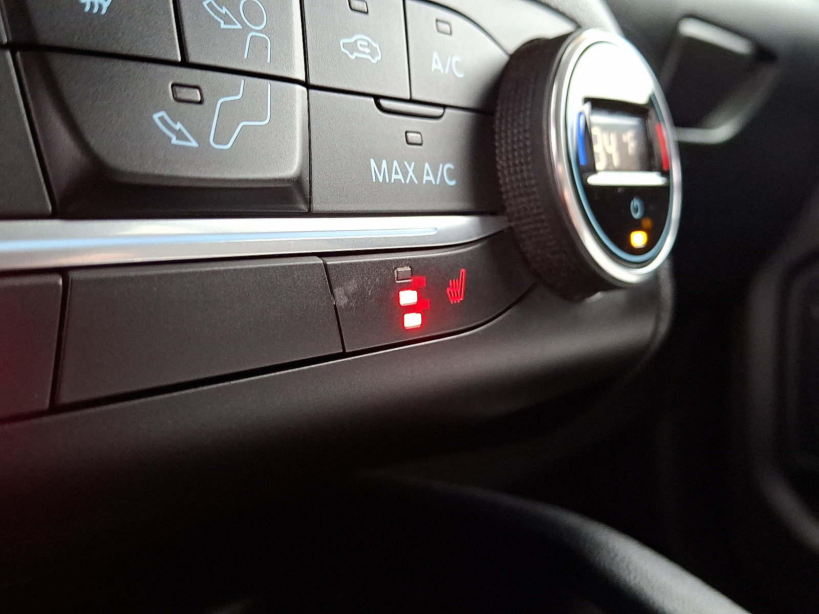 Certified 2020 Ford Escape SE image 26