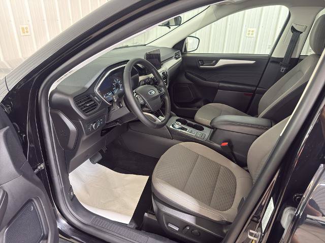 Certified 2022 Ford Escape SE w/ Convenience Package FWD image 2