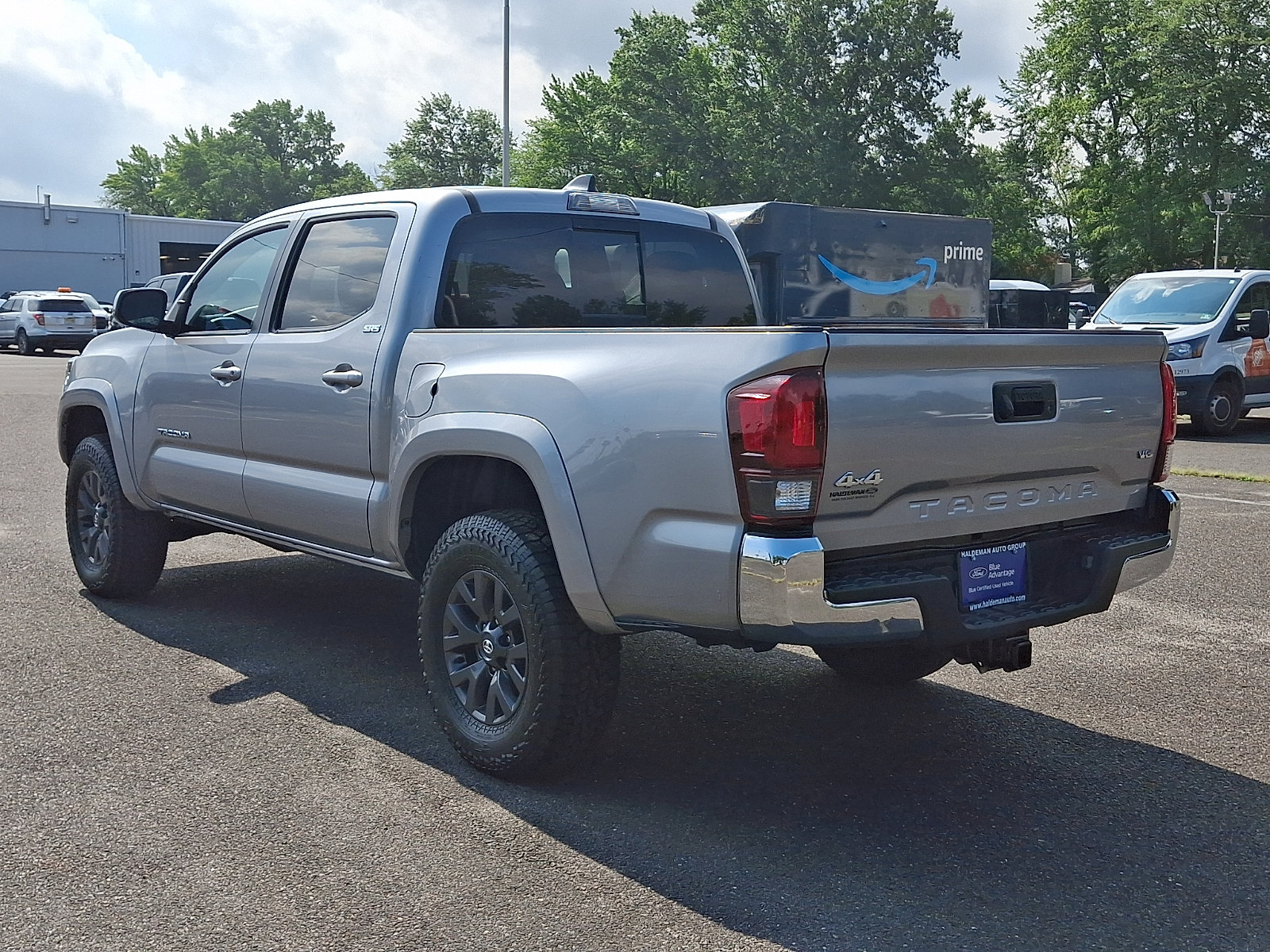 Used 2021 Toyota Tacoma SR5 AWD/4WD image 5