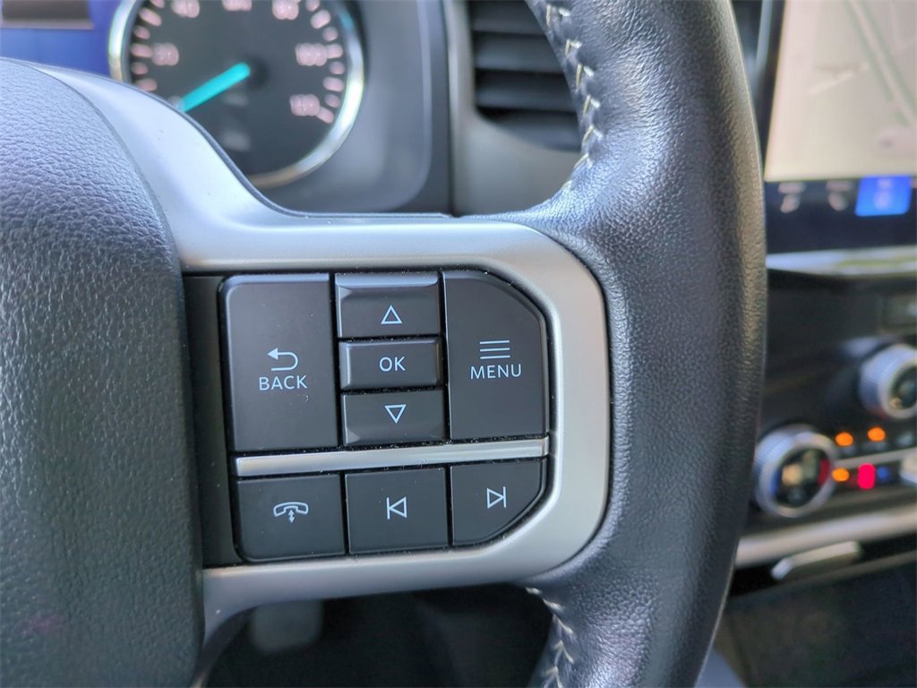 Certified 2024 Ford Expedition XLT image 26