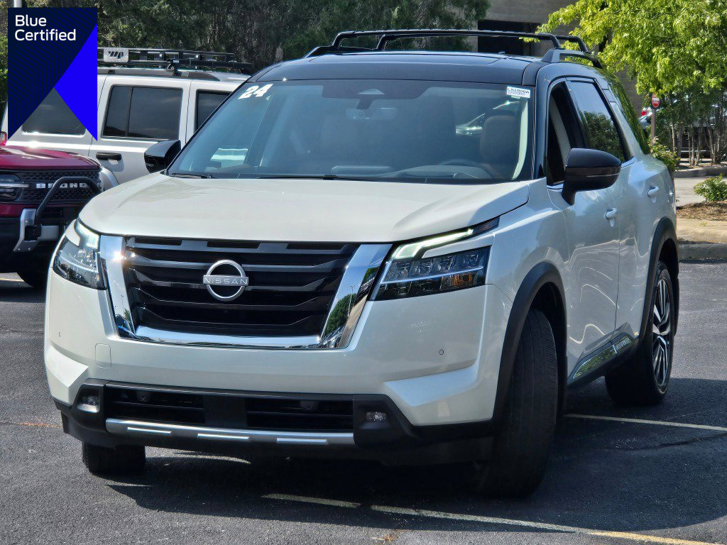 Used 2024 Nissan Pathfinder Platinum image 1