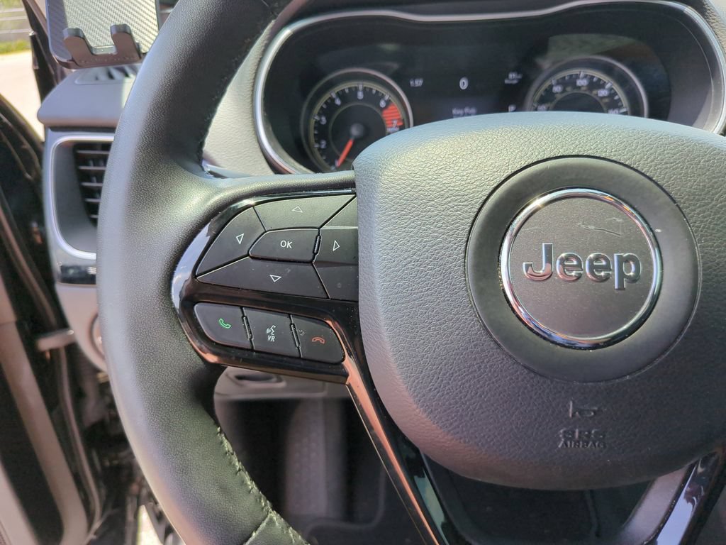 Used 2023 Jeep Cherokee Altitude Lux AWD/4WD image 30