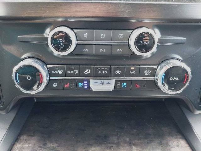 Certified 2024 Ford F250 Lariat w/ Lariat Ultimate Package AWD/4WD image 20