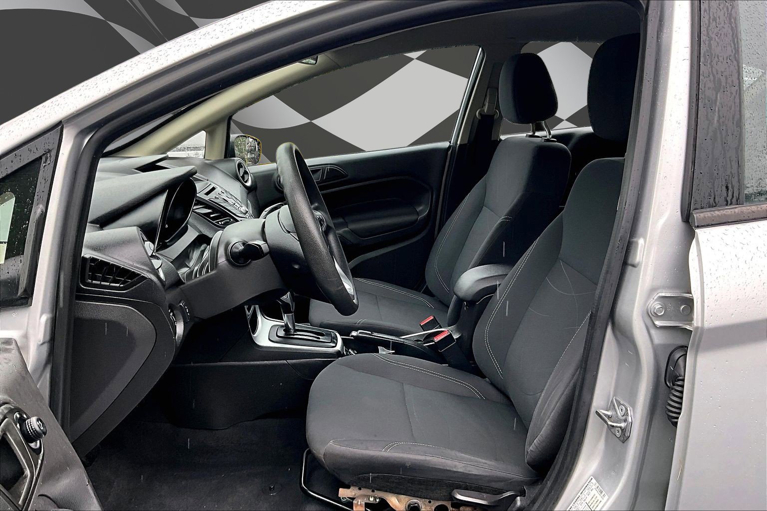 Certified 2018 Ford Fiesta SE FWD image 25
