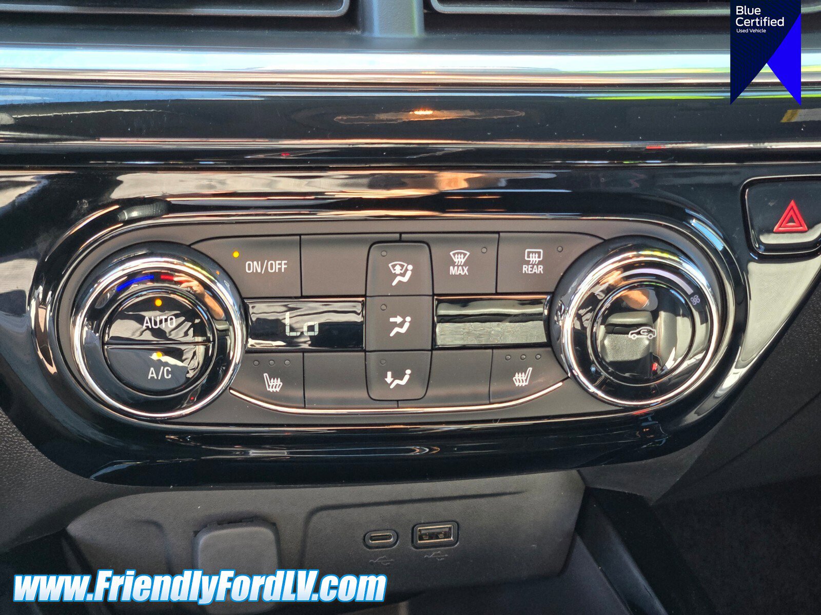 Used 2024 Chevrolet Trax RS FWD image 22