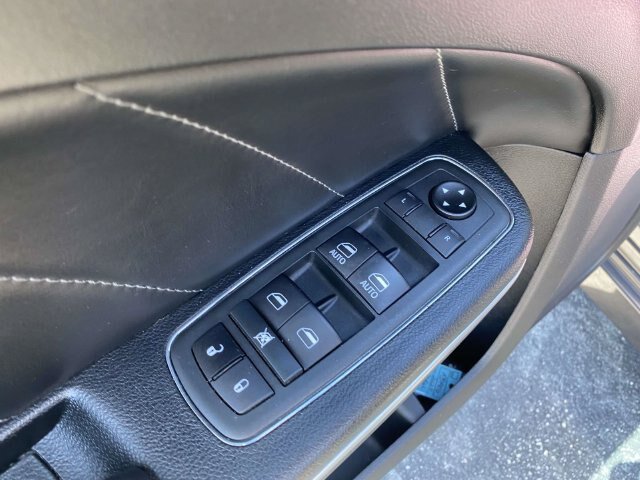 Used 2020 Dodge Charger Scat Pack w/ Plus Group RWD image 18