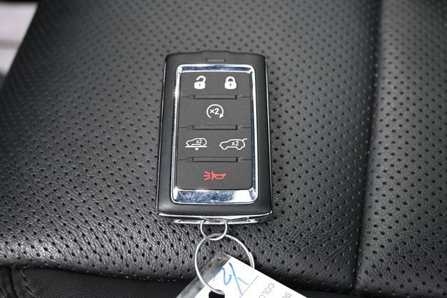 Used 2025 Jeep Wagoneer Series III w/ Premium Group I AWD/4WD image 27