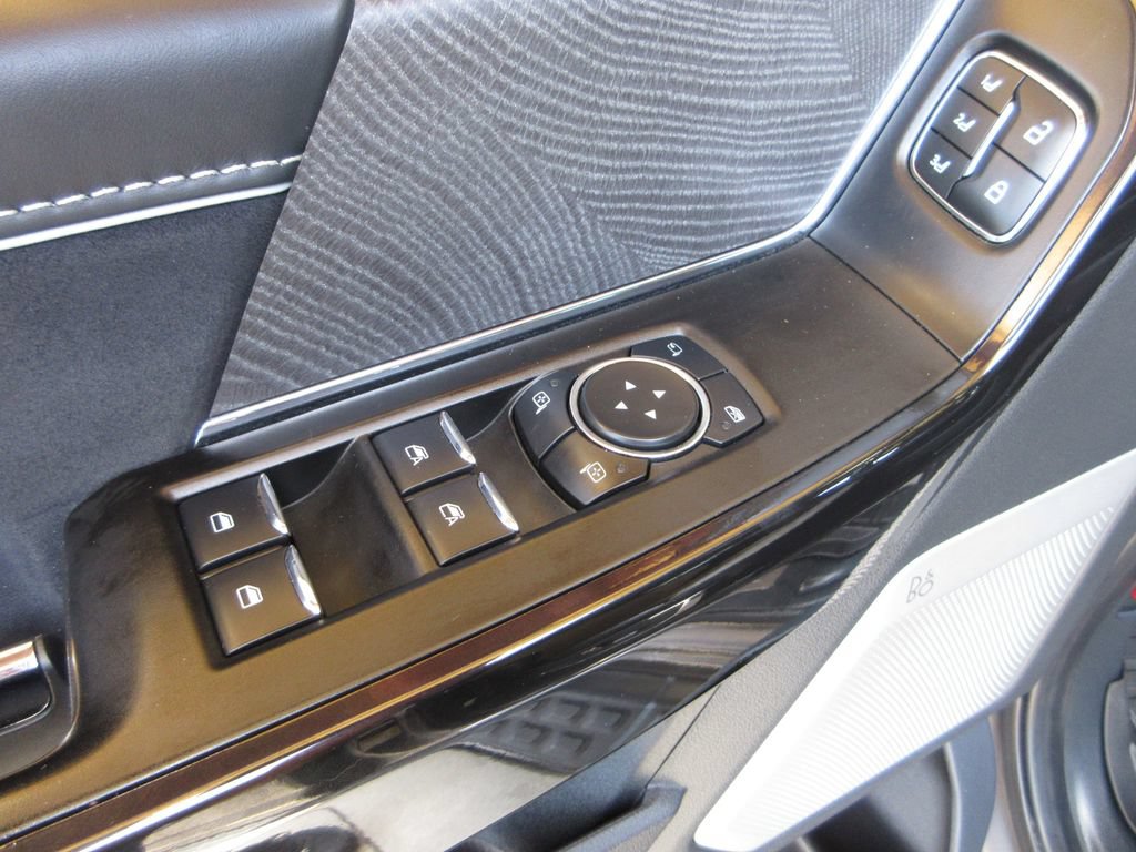 Certified 2023 Ford F150 Lightning Platinum AWD/4WD image 10
