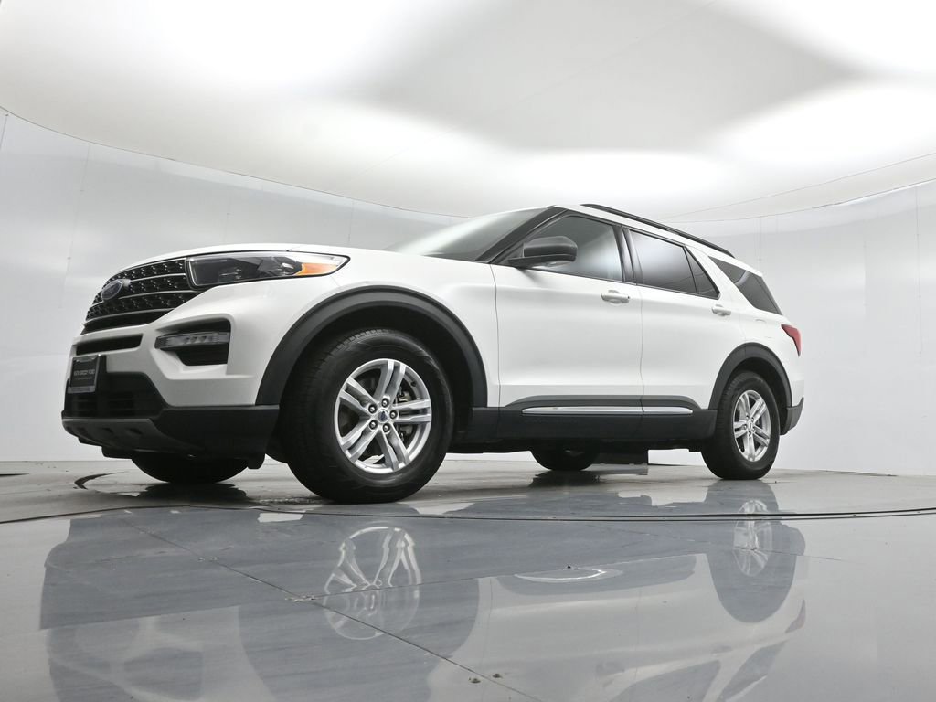 Certified 2021 Ford Explorer XLT image 28