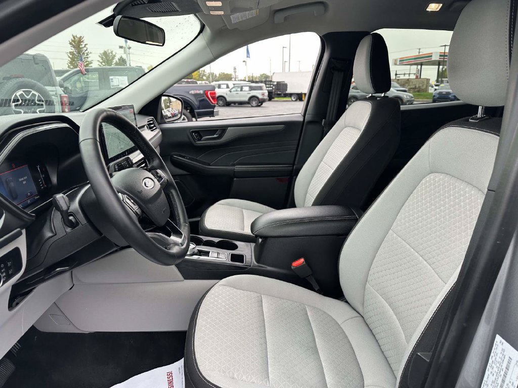 Certified 2024 Ford Escape Active w/ Tech Pack #1 AWD/4WD image 10