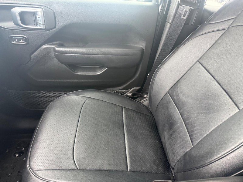 Used 2022 Jeep Wrangler Unlimited Sport image 25