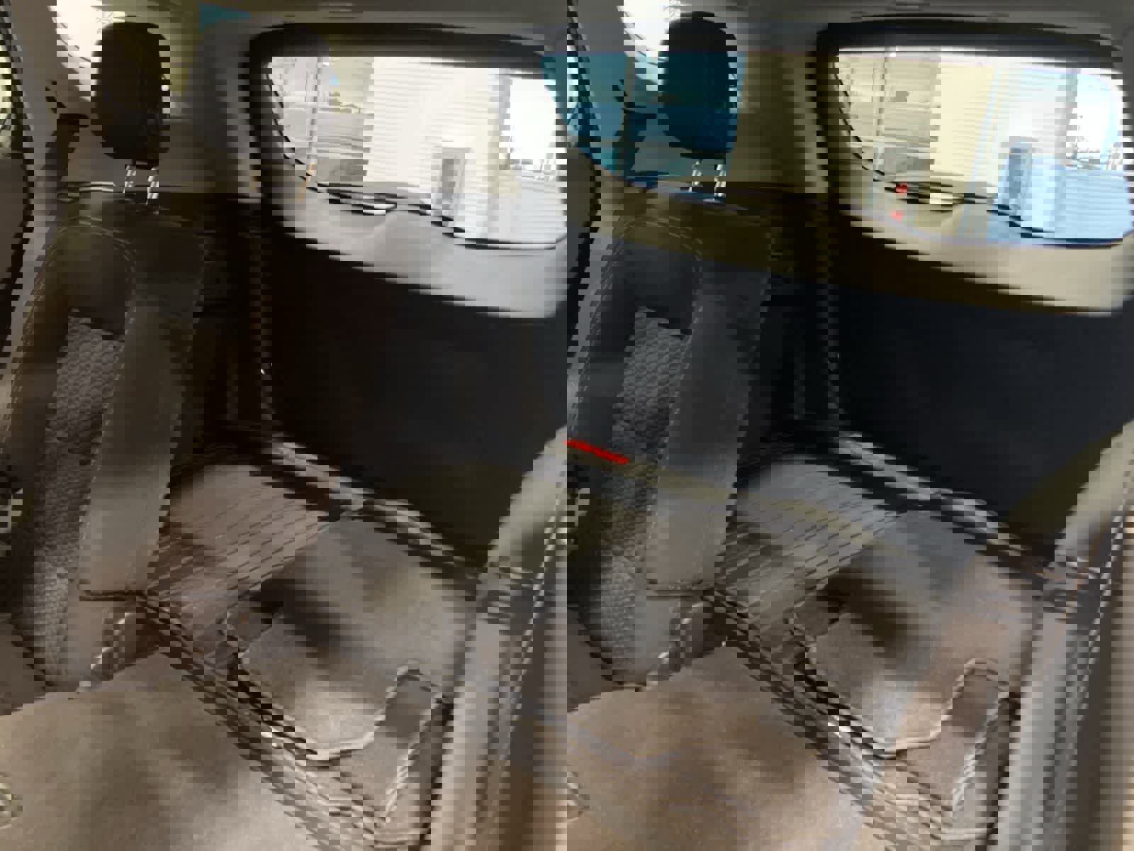 Used 2018 GMC Terrain SLE image 25