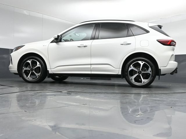 Certified 2023 Ford Escape ST-Line Elite w/ Class II Trailer Tow Package AWD/4WD image 42