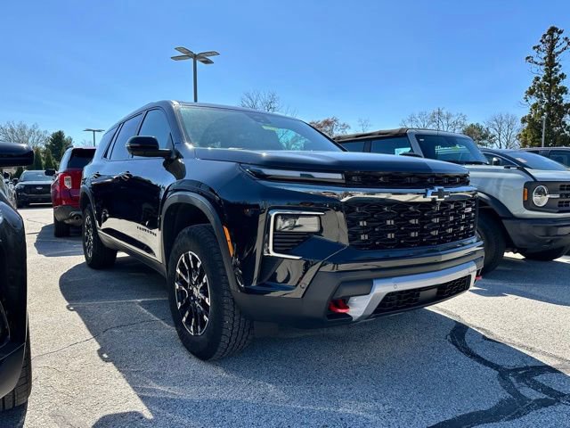 Used 2024 Chevrolet Traverse Z71 w/ Enhanced Driving Package image 8