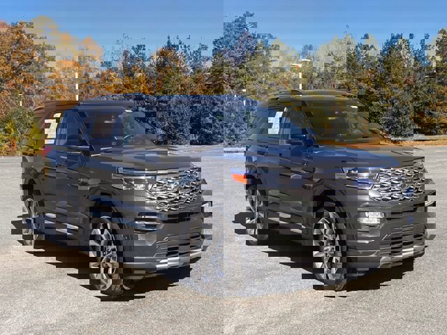 Certified 2022 Ford Explorer Platinum w/ Equipment Group 601A image 7