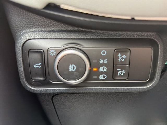 Certified 2025 Ford Explorer Platinum w/ LUX Leather Package image 19