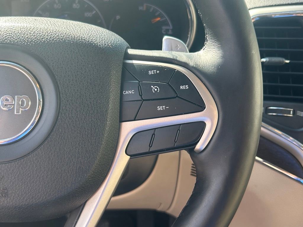 Used 2017 Jeep Grand Cherokee Limited image 38