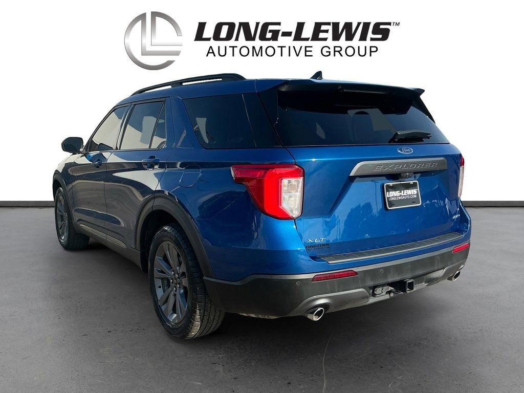 Certified 2021 Ford Explorer XLT w/ Equipment Group 202A AWD/4WD image 4