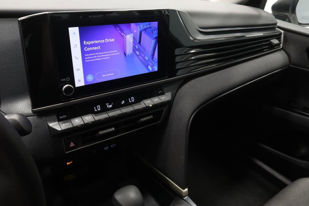 Used 2025 Toyota Camry LE FWD image 30