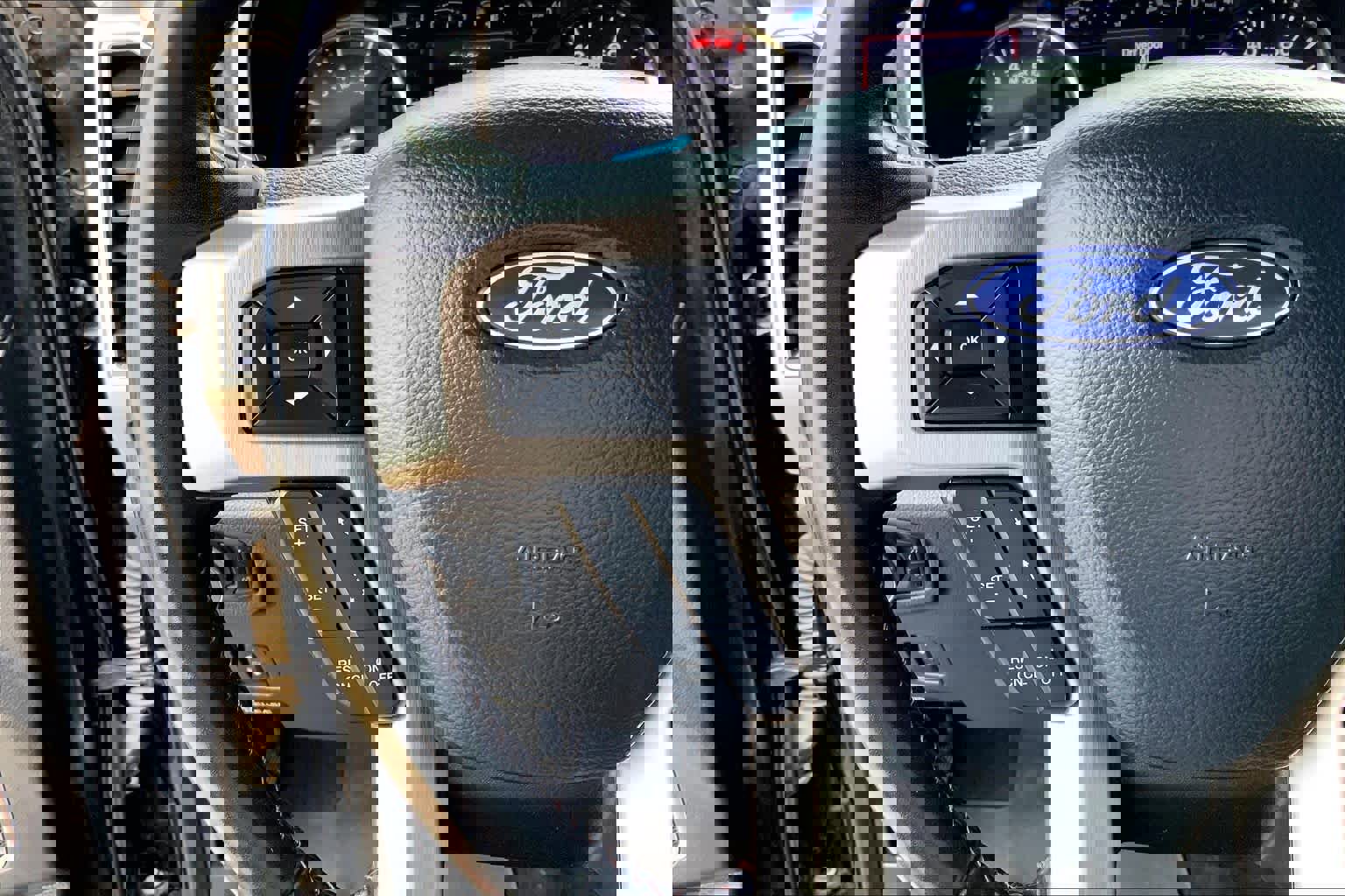 Certified 2022 Ford F450 Platinum w/ FX4 Off-Road Package image 20