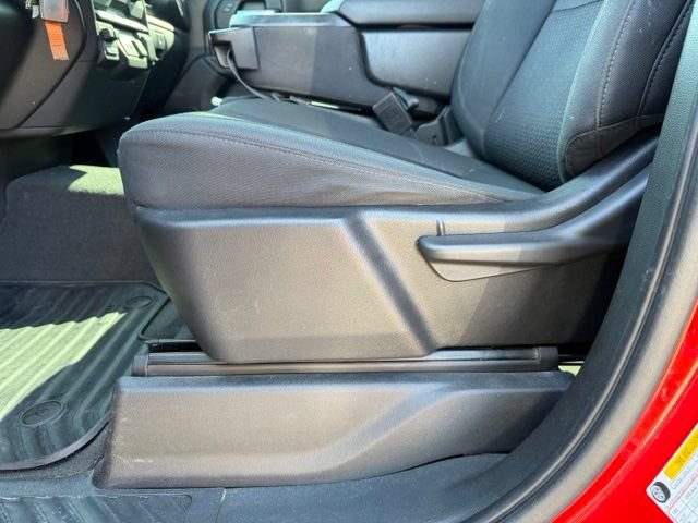 Used 2022 Chevrolet Silverado 2500 Custom w/ Custom Convenience Package AWD/4WD image 10