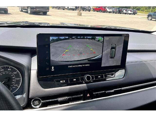 Used 2025 Mitsubishi Outlander SE FWD image 14