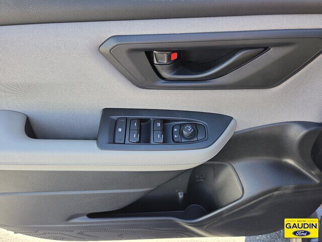 Used 2025 Subaru Forester AWD/4WD image 18