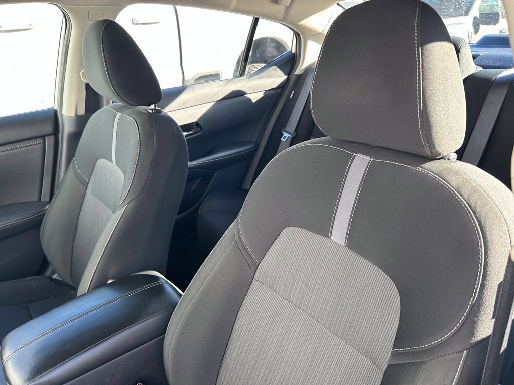 Used 2025 Nissan Sentra SV FWD image 11