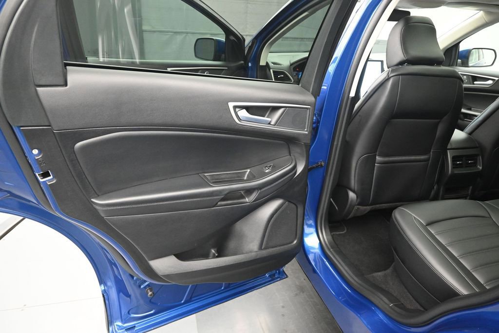Certified 2024 Ford Edge SEL w/ Convenience Package AWD/4WD image 11