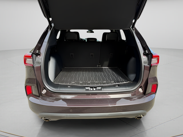 Certified 2023 Ford Escape ST-Line Elite w/ Premium Technology Package AWD/4WD image 13