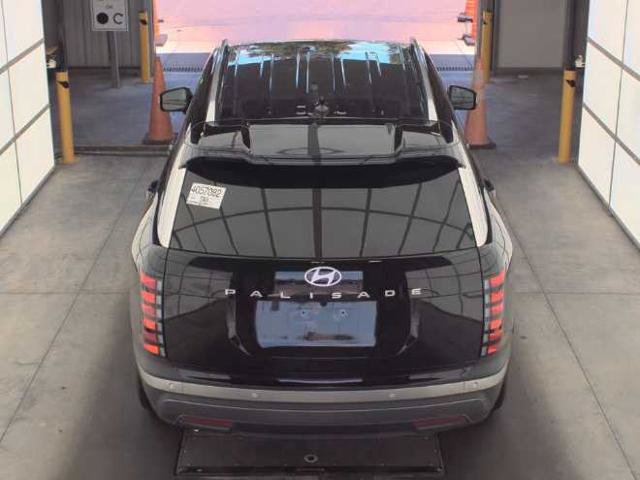 Used 2026 Hyundai Palisade SEL FWD image 6