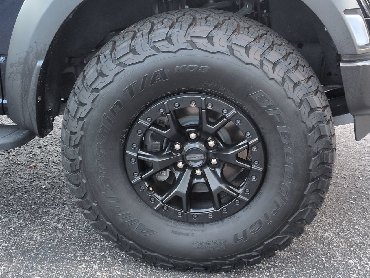 Certified 2023 Ford F150 Raptor w/ Raptor 37 Performance Package AWD/4WD image 11